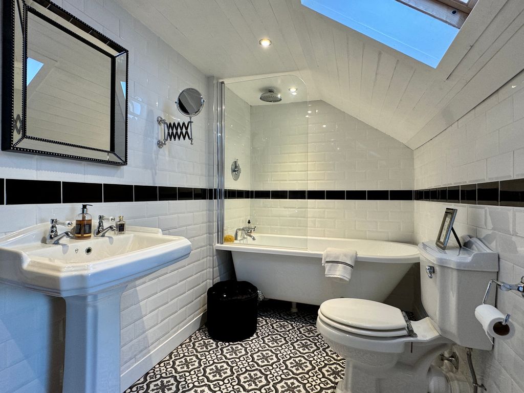 Additional image 17 of 4 bed property to rentLlanegwad, Carmarthen SA32