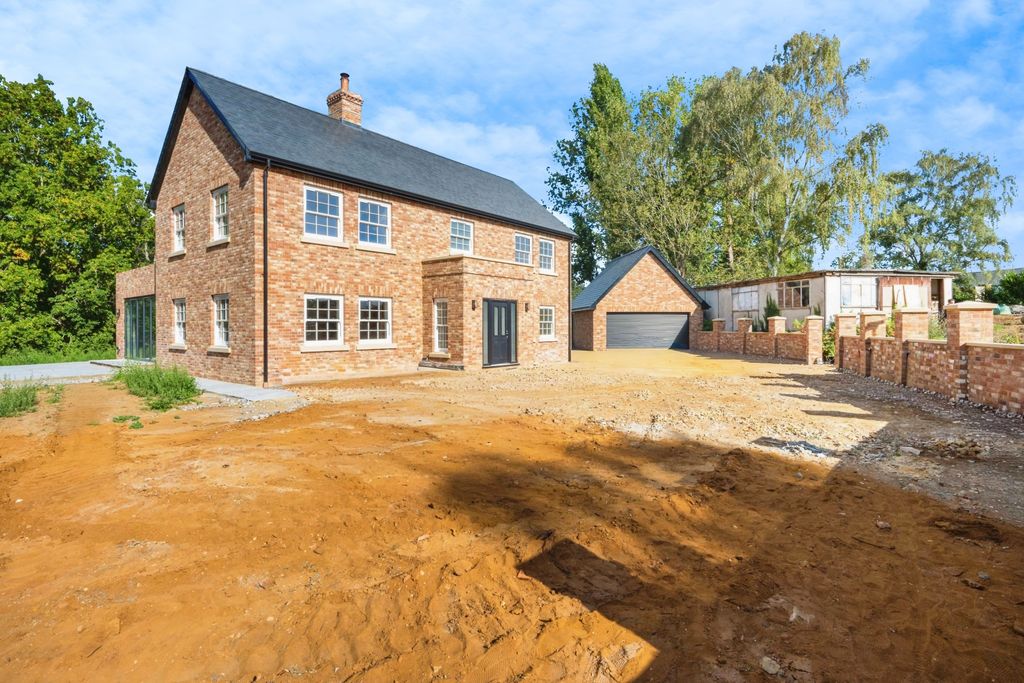 Additional image 15 of 5 bed detached house to rentLittle Heath, Sandy SG19
