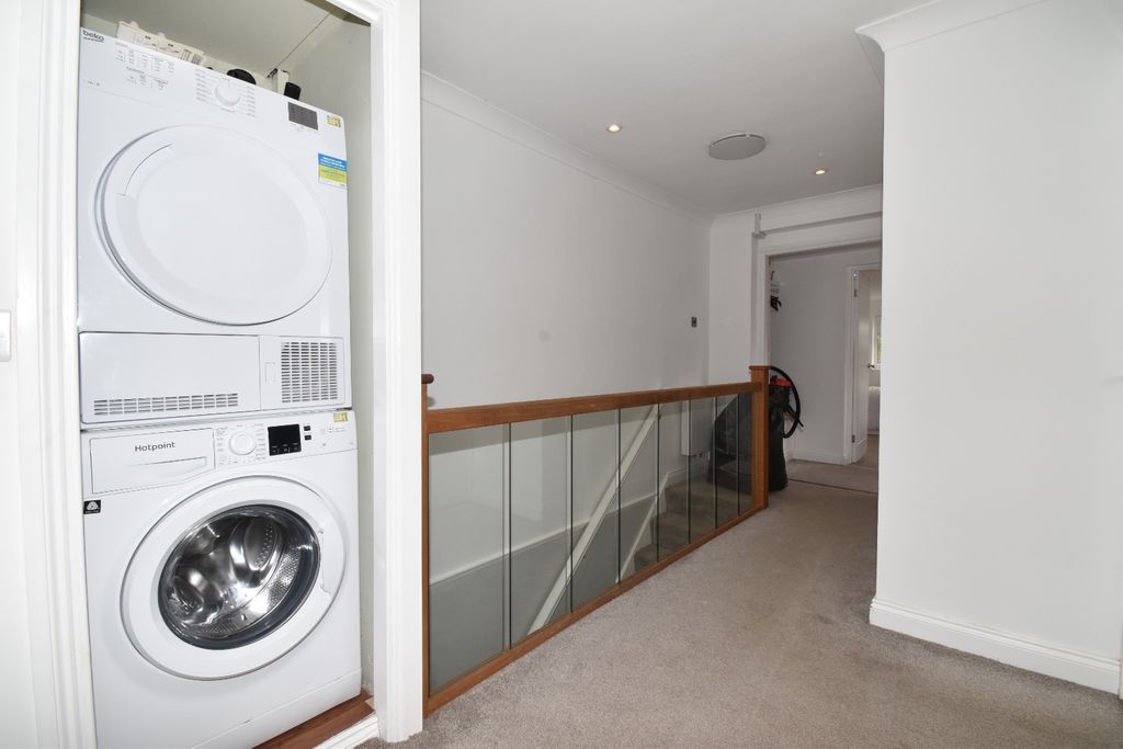 Additional image 9 of 3 bed detached house to rentTrewarton Road, Penryn TR10