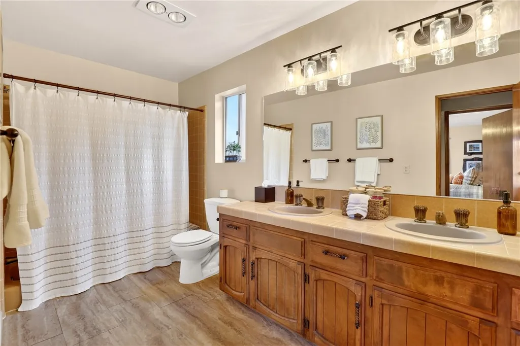 Additional image 43 of 26633 Thunderbird Dr, Lake Arrowhead, CA 92352