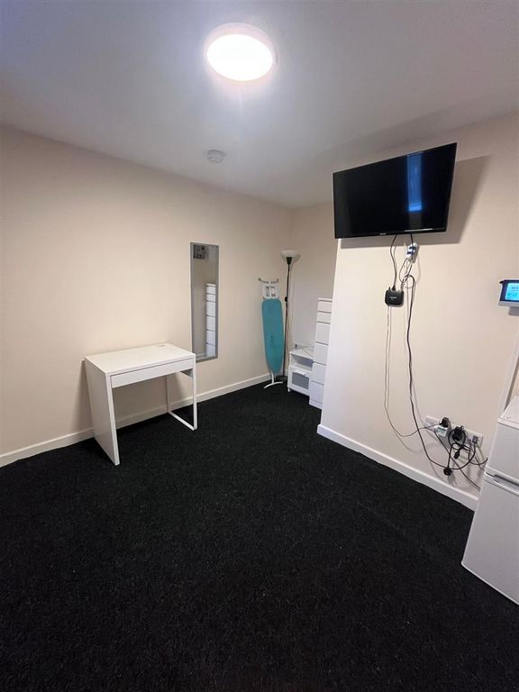 Additional image 2 of 3 bed terraced house to rentWestbourne, Telford TF7