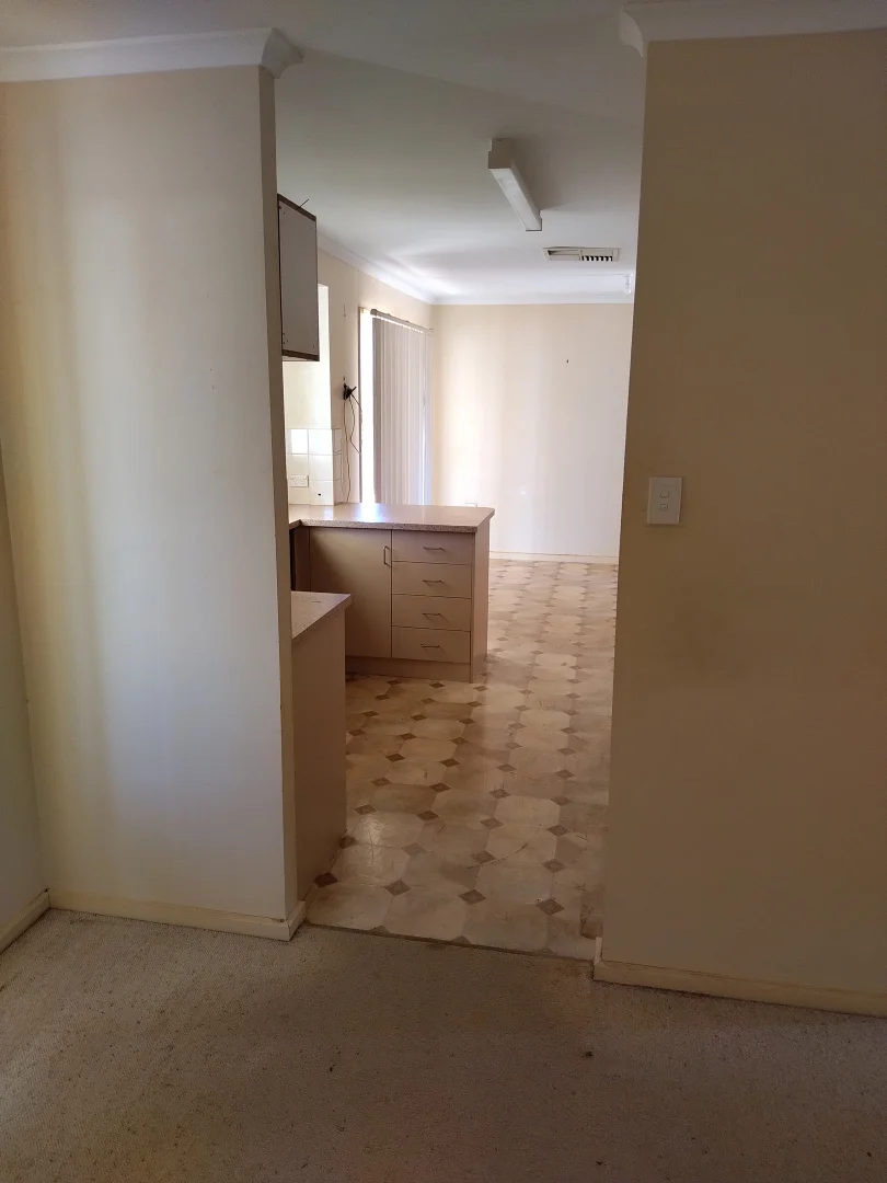 Additional image 7 of 4 Clayton Court, Roxby Downs SA 5725