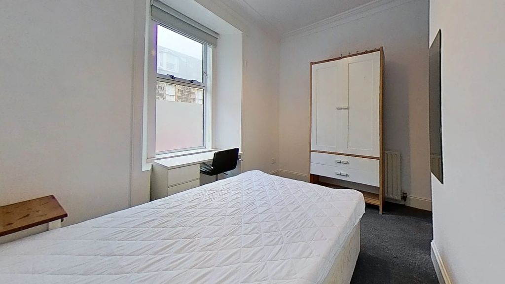 Additional image 8 of 3 bed flat to rentQueen Street, Stirling, Stirlingshire FK8