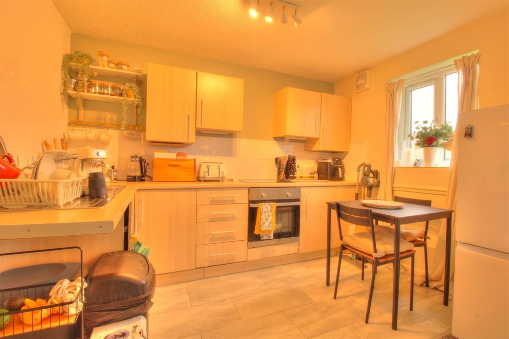 Additional image 4 of 1 bed flat to rentGlenbrook Drive, Barry CF63