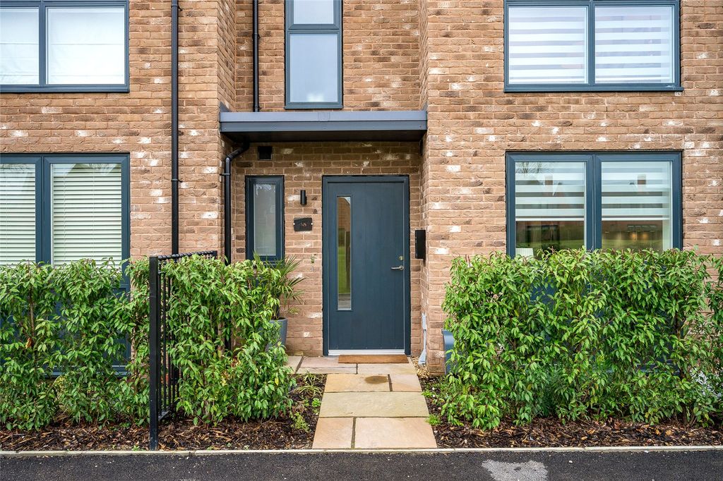 Additional image 4 of 4 bed mews to rentHeadmaster Way, Macclesfield, Cheshire SK10