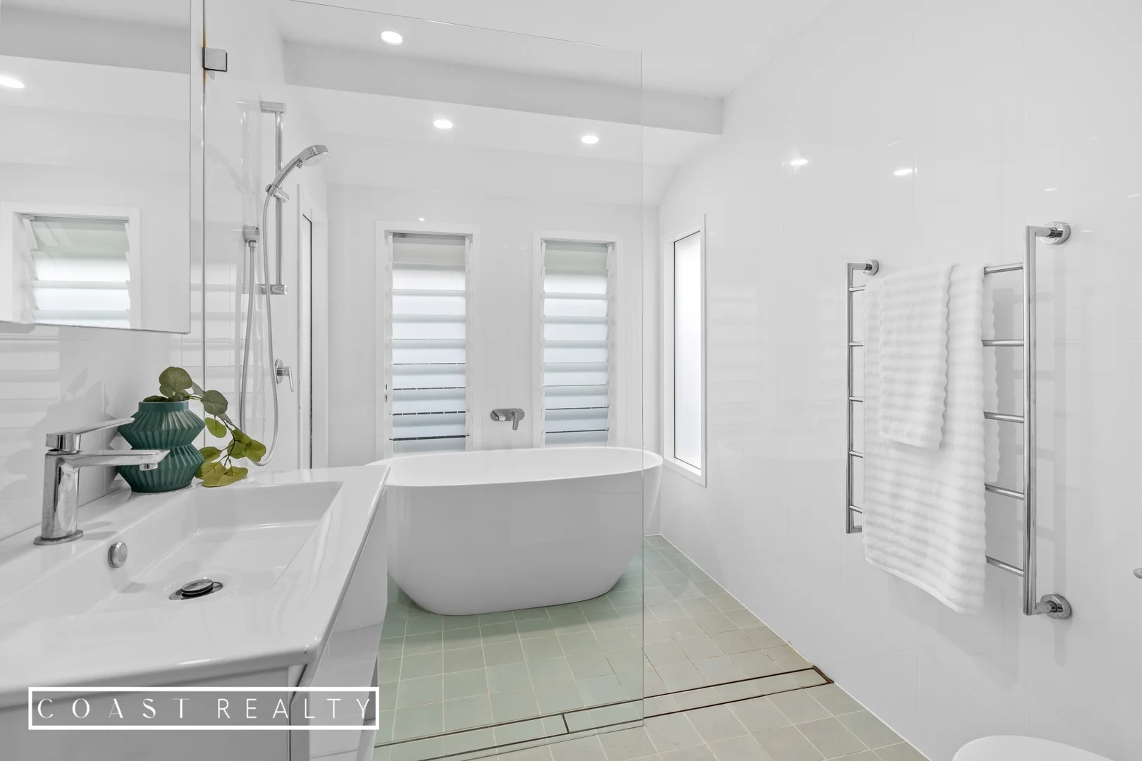 Additional image 16 of 4 Tourmaline Avenue, Pearl Beach NSW 2256