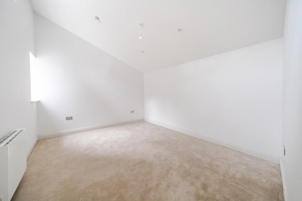 Additional image 9 of 2 bed flat to rentNewbury, Berkshire RG14