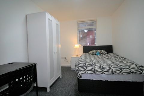 Hannan Road, Liverpool, Merseyside L6, Room to rent