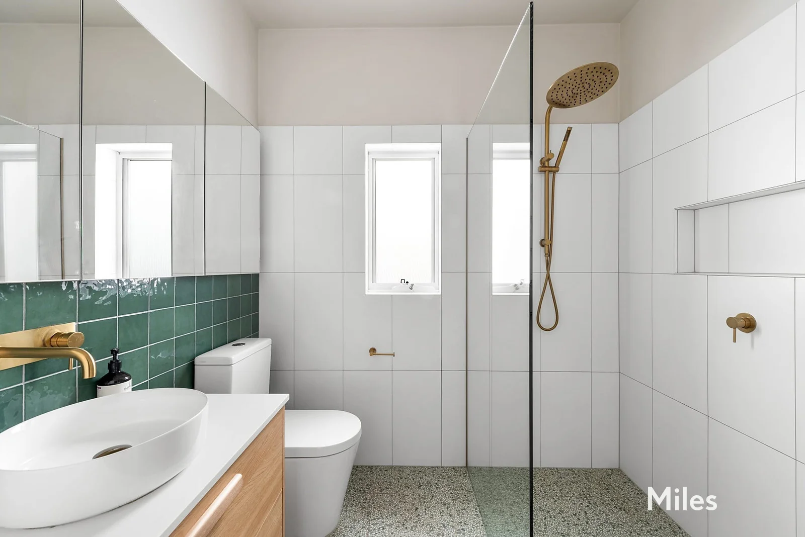 Additional image 10 of 121 Ford Street, Ivanhoe VIC 3079