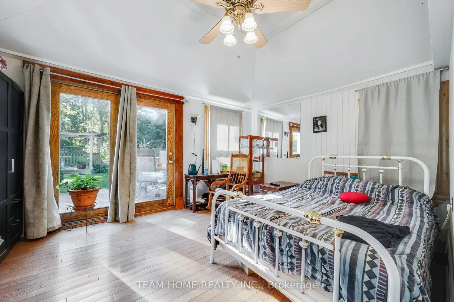 Additional image 10 of 3 Dundas Street