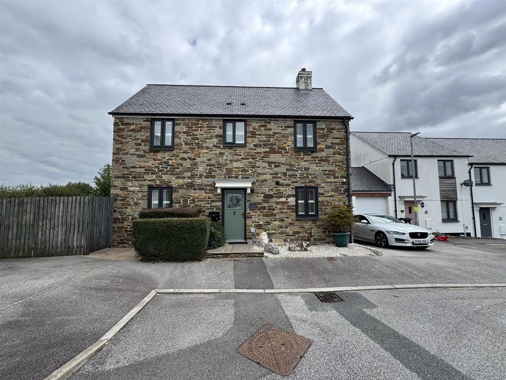 3 bed detached house to rentFettling Lane, Charlestown, St. Austell PL25