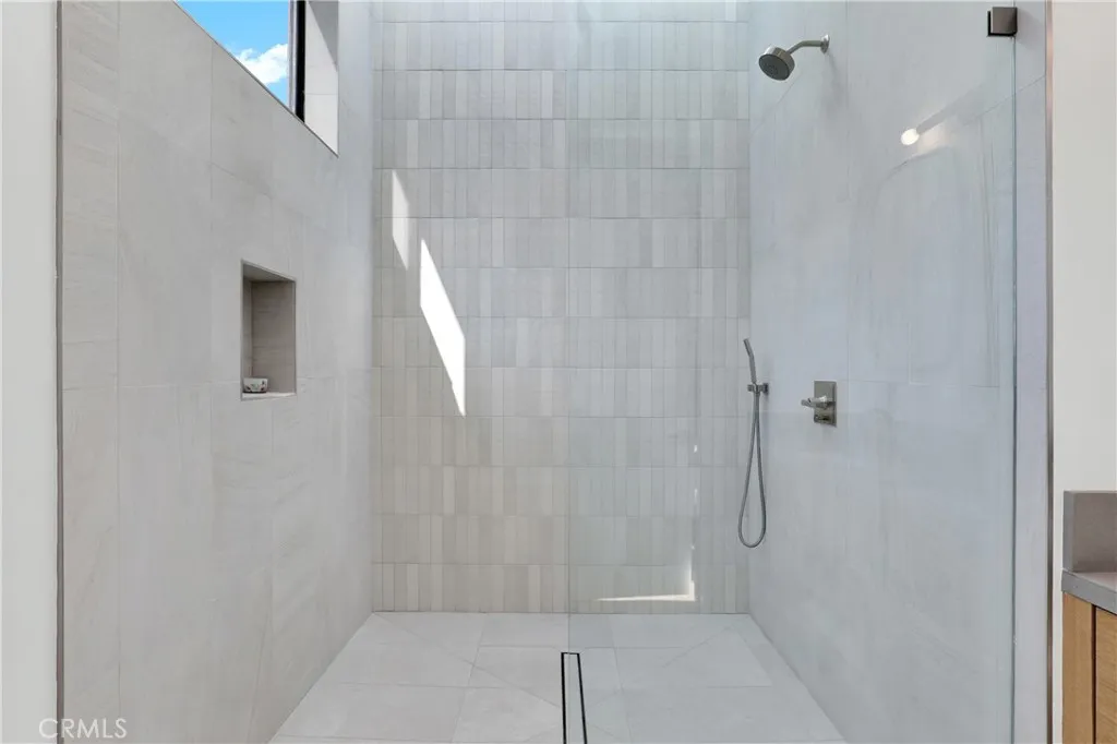 Additional image 18 of 3949 Glenalbyn Drive, Los Angeles, CA 90065