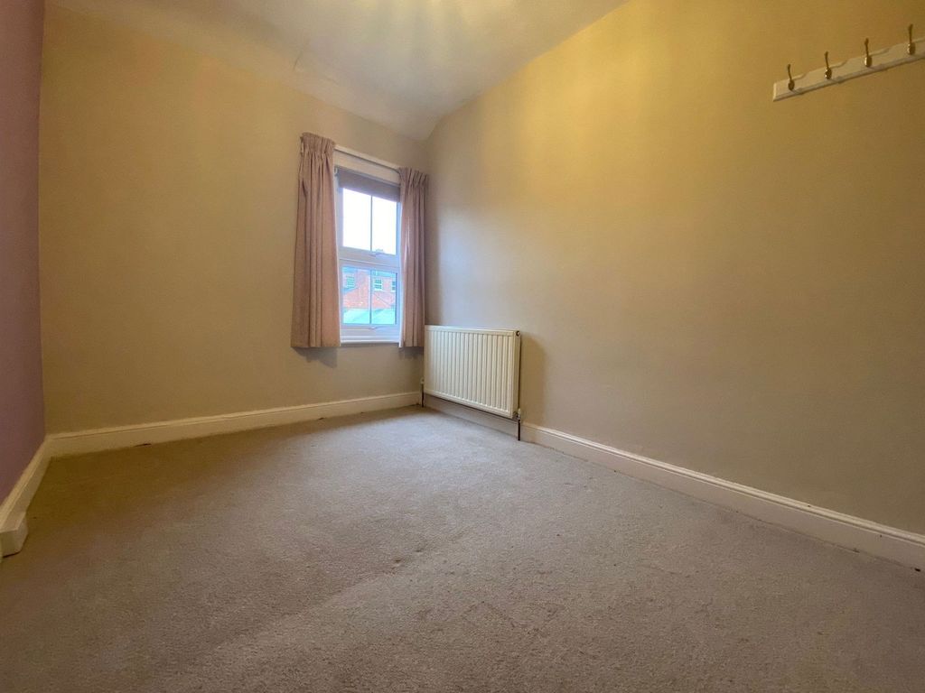 Additional image 13 of 3 bed semi-detached house to rentMerton Road, Malvern, Worcestershire WR14