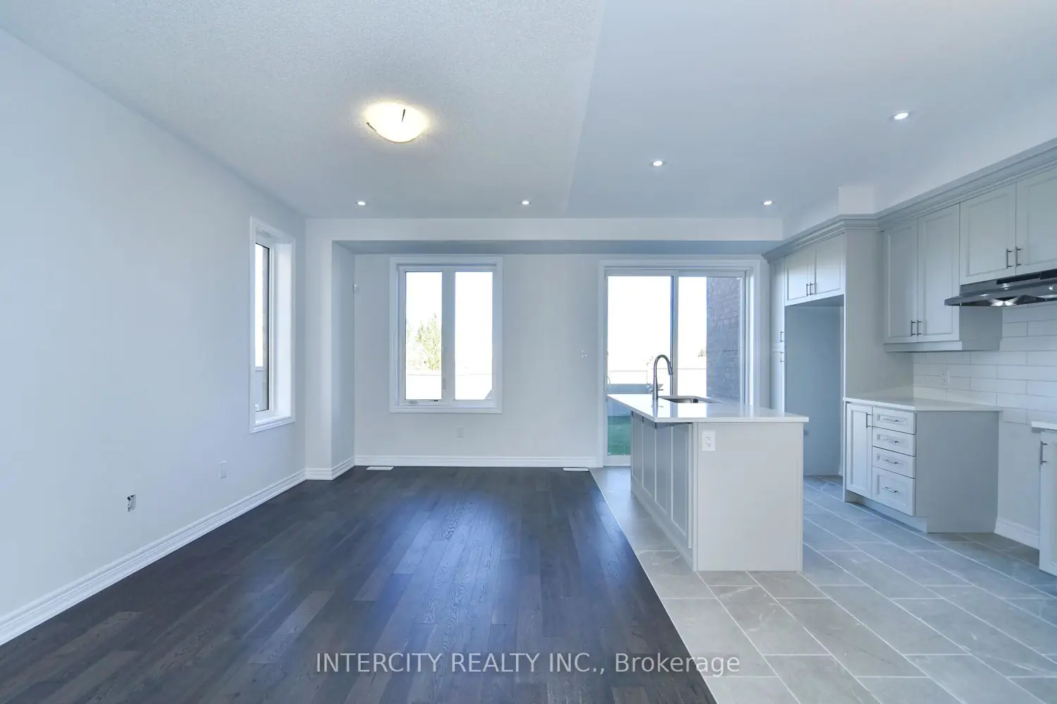 Additional image 5 of 158 Mumbai Drive