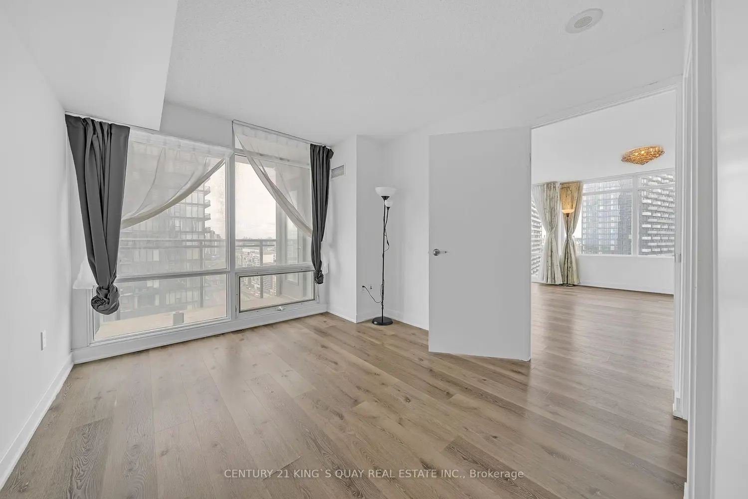 Additional image 13 of 25 Telegram Mews 3510