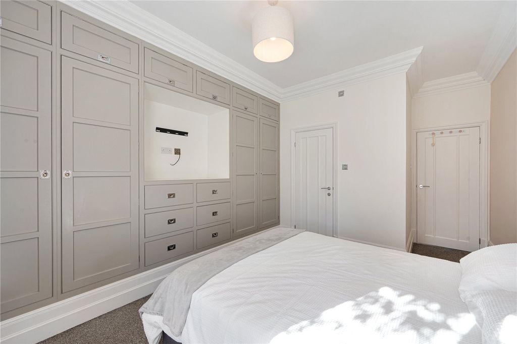 Additional image 13 of 2 bed flat to rentAdlington Road, Wilmslow, Cheshire SK9