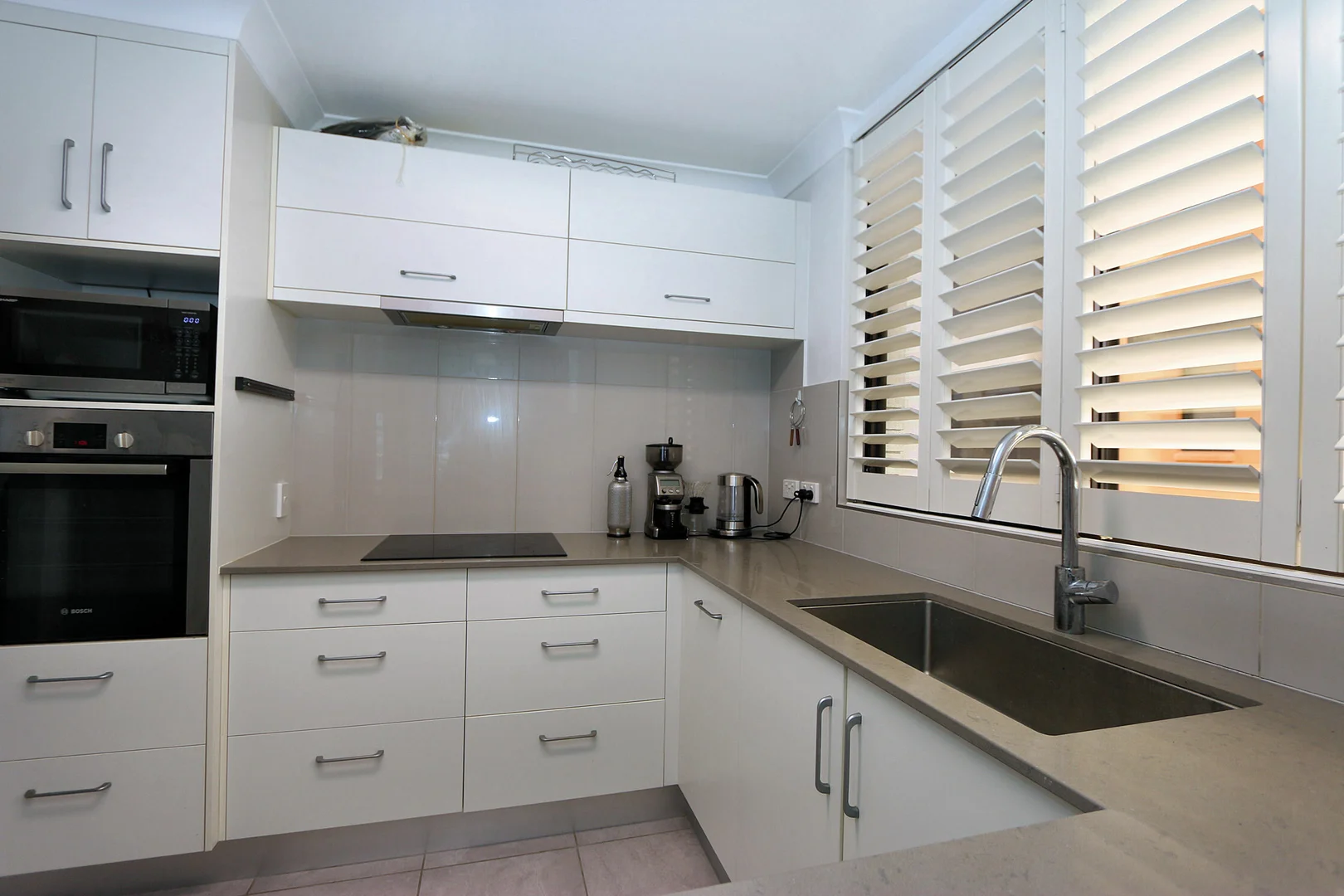 Additional image 9 of Unit 2/2/43 ESPLANADE St, Bargara QLD 4670