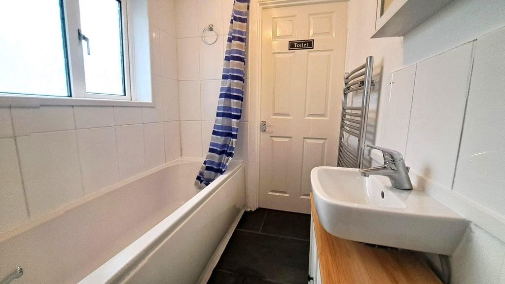 Additional image 12 of 3 bed terraced house to rentRectory Road, Crumlin, Newport NP11
