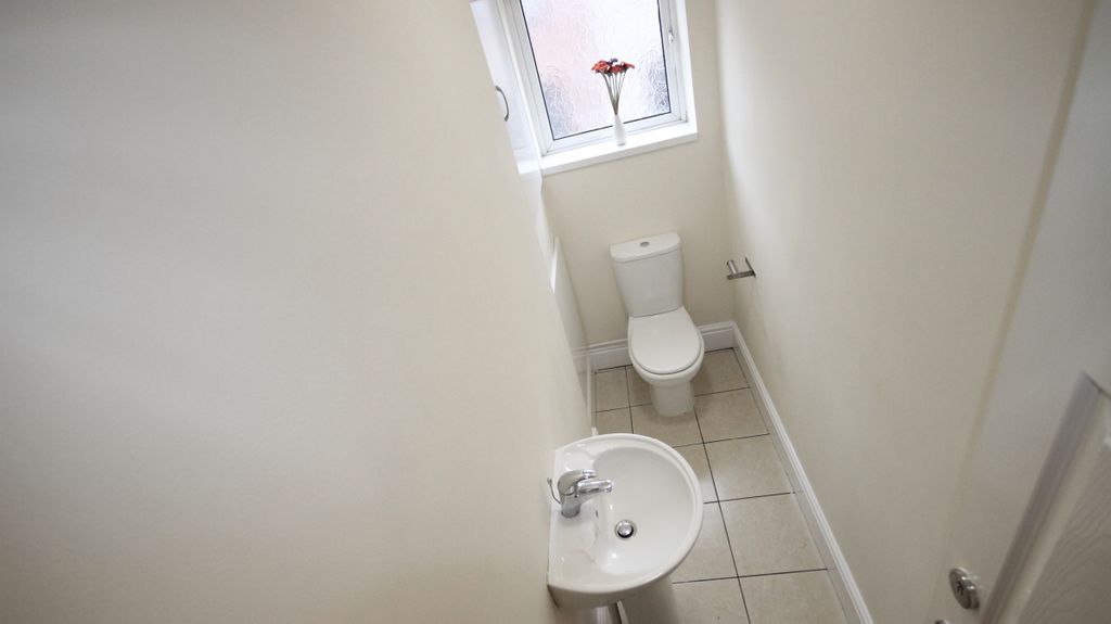 Additional image 8 of 6 bed terraced house to rentStudent Let - 311A Ecclesall Road, Sheffield S11
