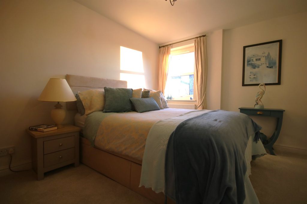 Additional image 9 of 2 bed flat to rentKennerleys Lane, Wilmslow SK9