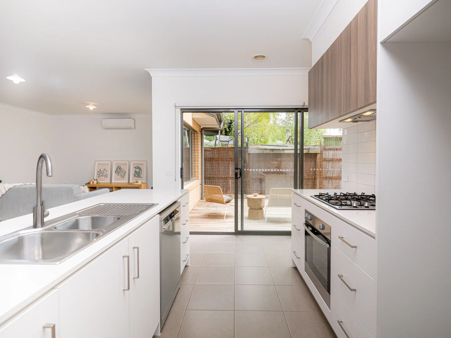 Additional image 5 of 2/396 Autumn Street, Herne Hill VIC 3218