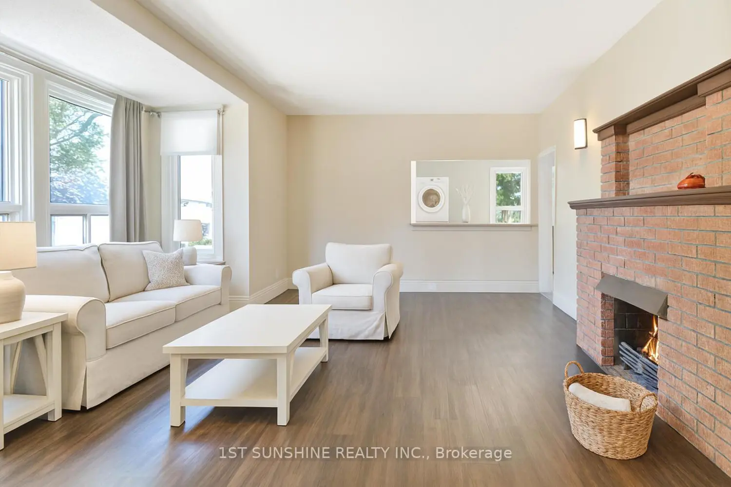 Additional image 3 of 61 Broadway Avenue