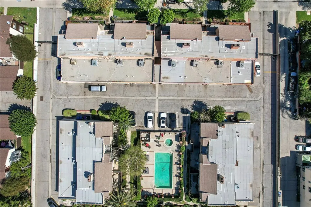 8435 Burnet Ave Unit 105, North Hills, CA 91343