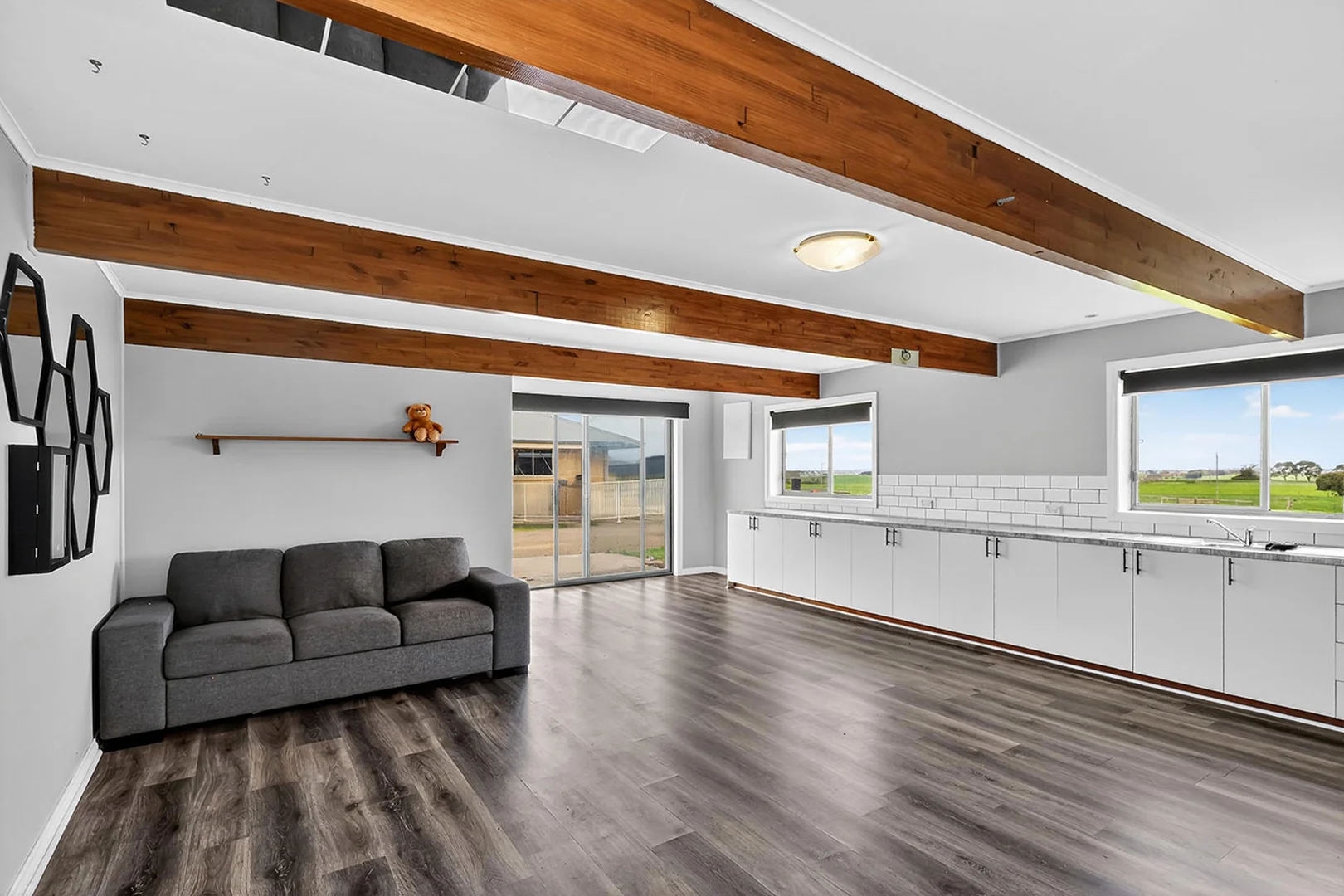 Additional image 14 of 530 Caramut Road, Woodford VIC 3281