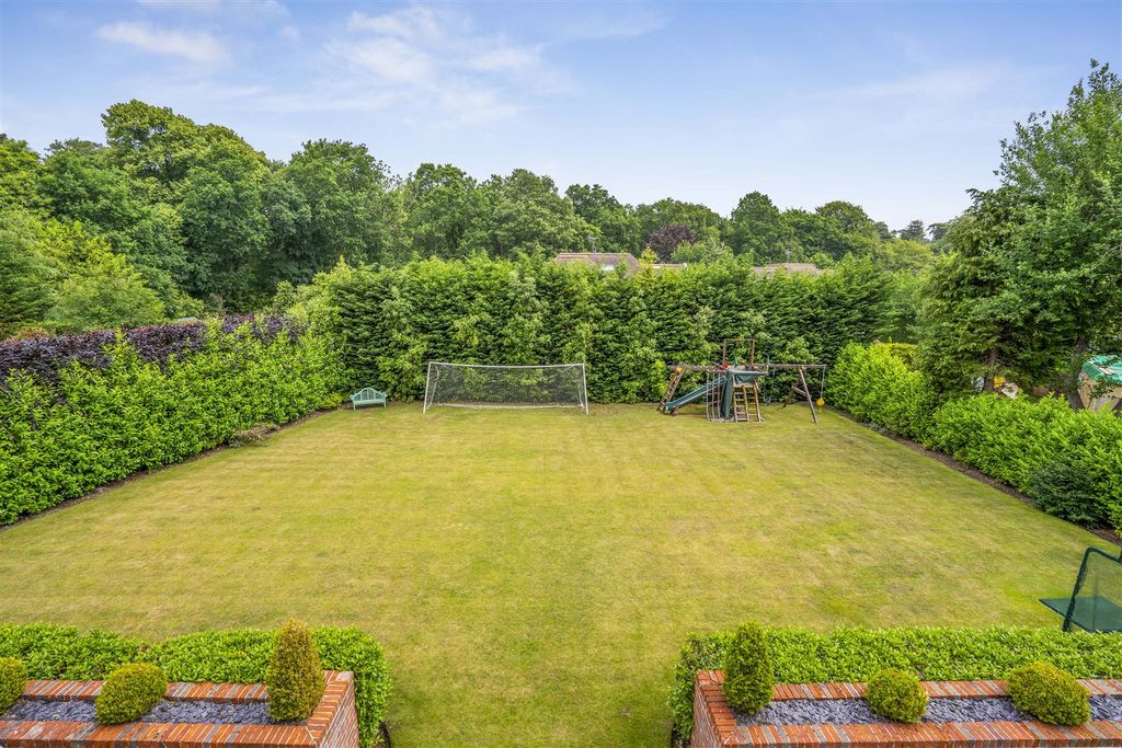 Additional image 19 of 5 bed detached house to rentBrockenhurst Road, Ascot SL5