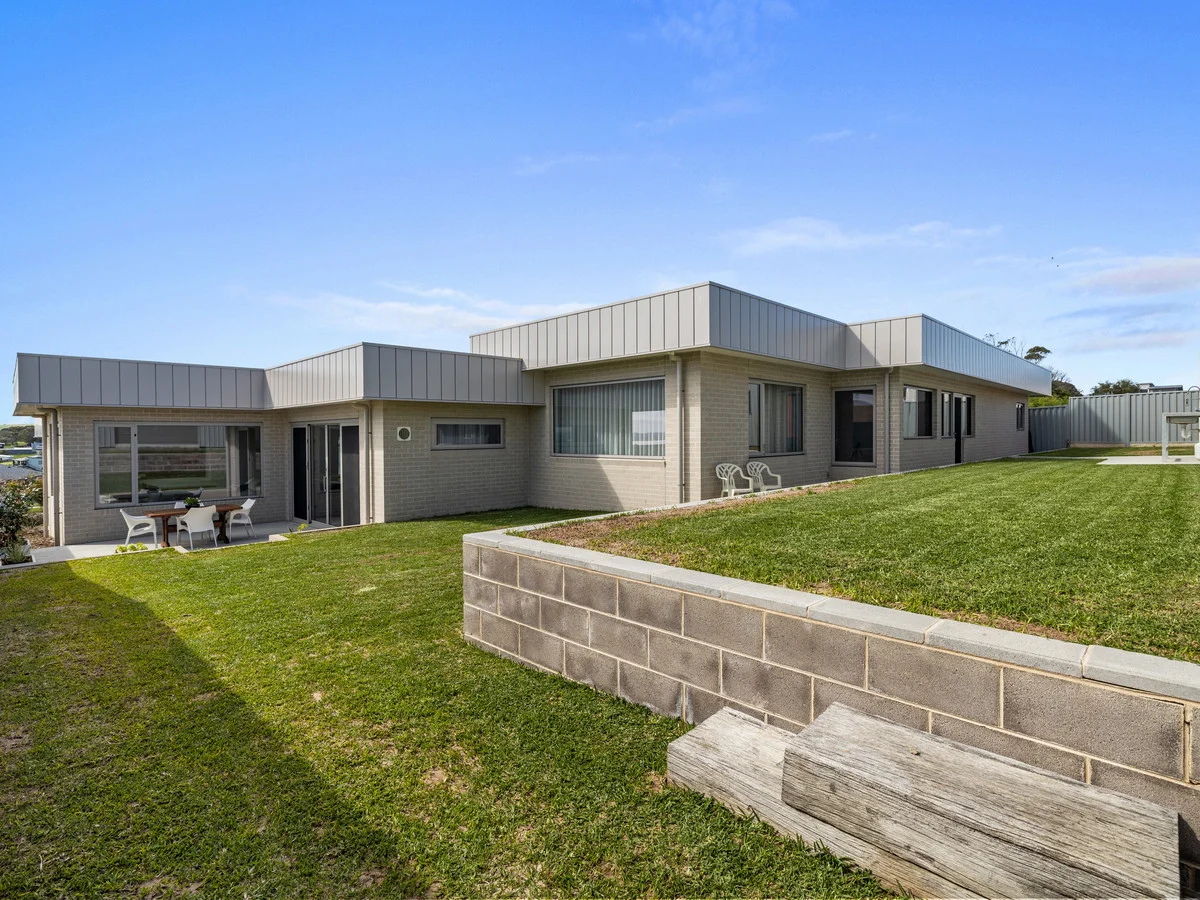 Additional image 30 of 4 Capella Court, San Remo VIC 3925