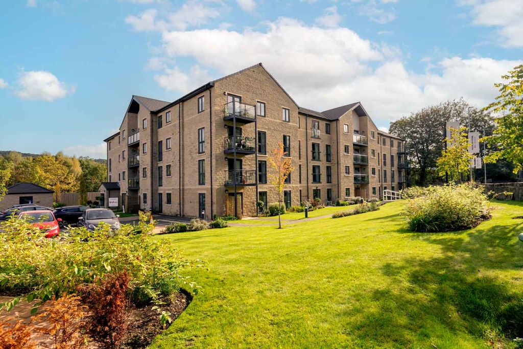 2 bed flat to rentBingley BD16 photo 5
