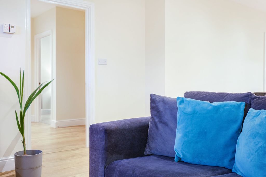 Additional image 40 of 3 bed flat to rentQueen Street, Maidenhead SL6