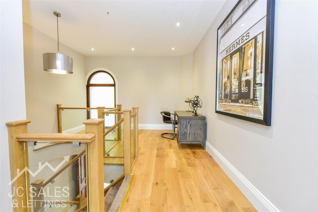 Additional image 7 of 2 bed flat to rentRiber Castle, Riber, Matlock DE4