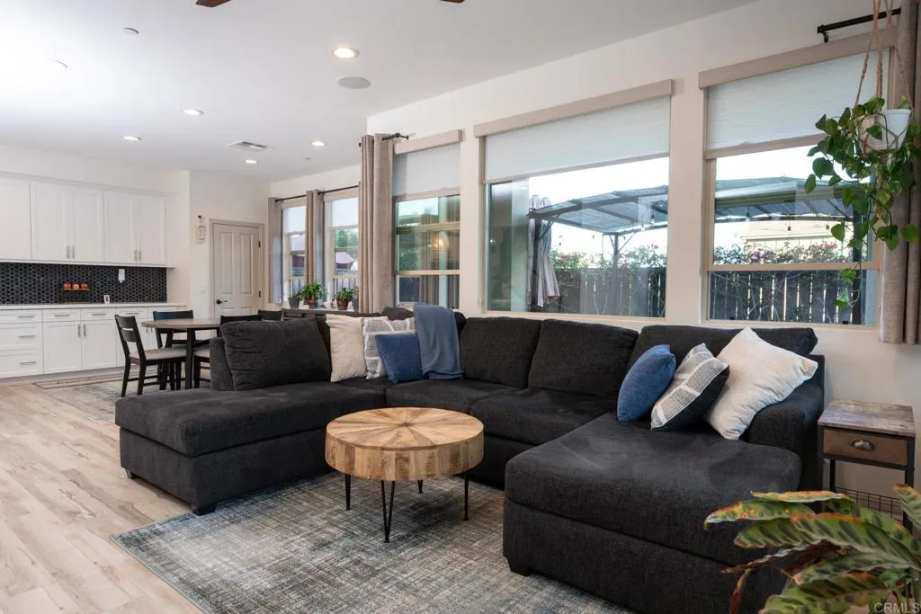 Additional image 5 of 1124 Calle Obsidiana Unit 3, Chula Vista, CA 91913