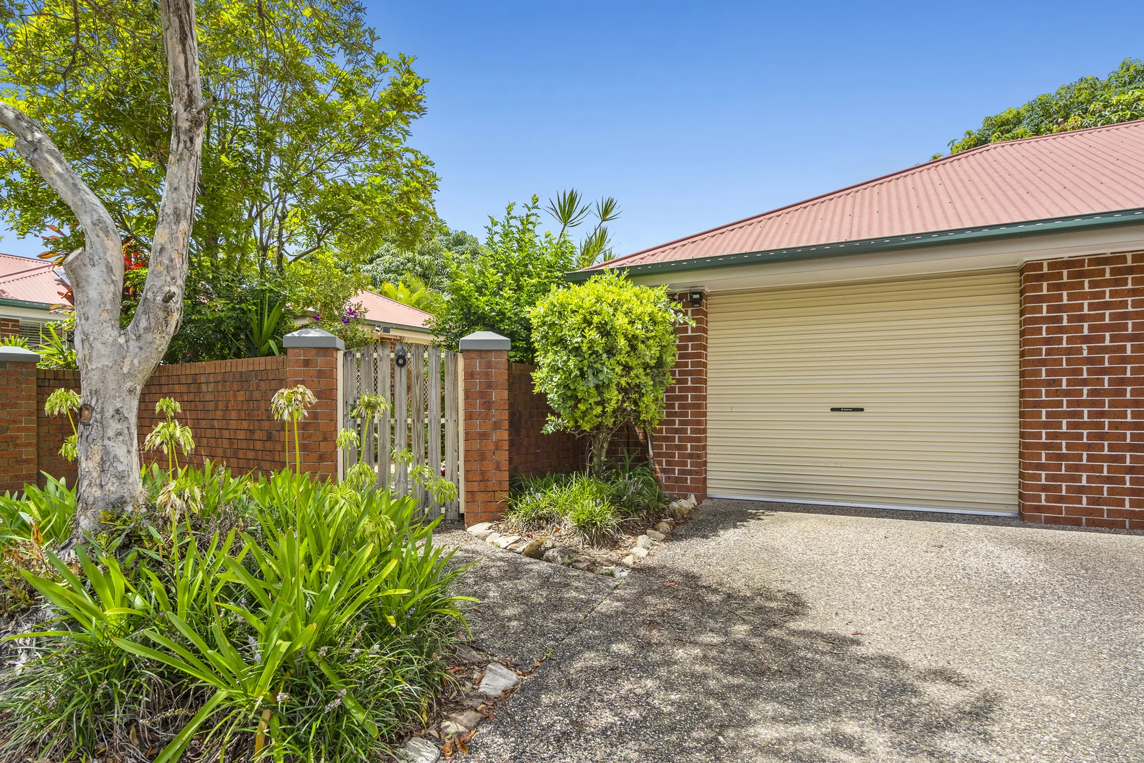 Additional image 24 of 8/18 Tallebudgera Creek Road, Burleigh Heads QLD 4220