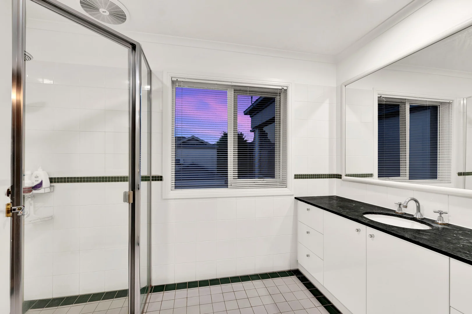 Additional image 15 of 10 Canberra Parade, Port Melbourne VIC 3207