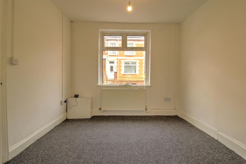 Additional image 2 of 2 bed terraced house to rentBlenheim Road, Six Bells, Abertillery NP13