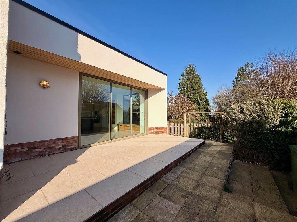 Additional image 27 of 5 bed detached house to rentSt. Andrews Road, Malvern WR14