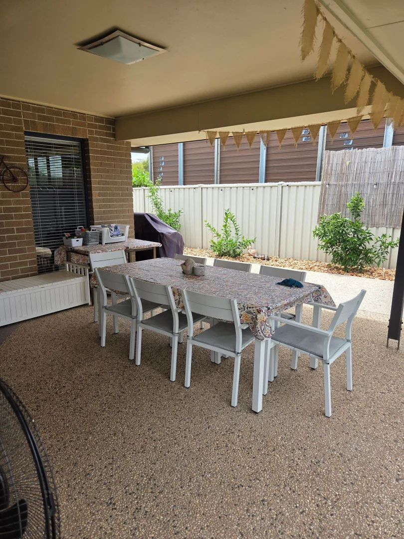 Additional image 3 of 28 Mayfair Drive, Emerald QLD 4720