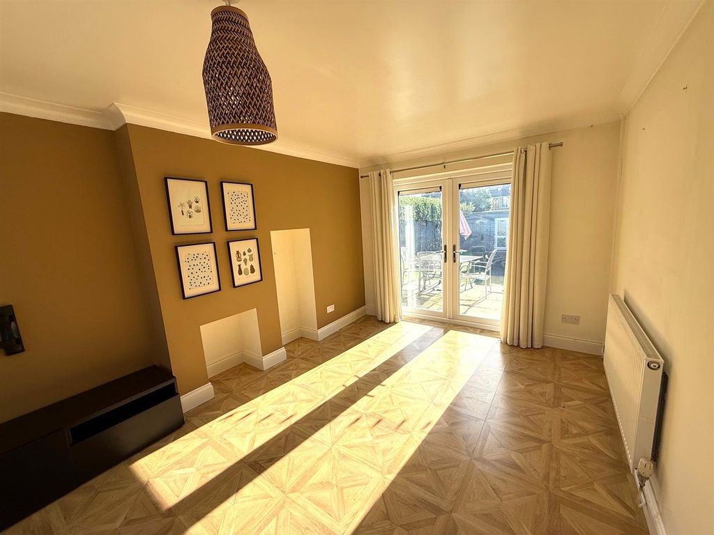 Additional image 10 of 3 bed property to rentPoplar Road, Croesyceiliog, Cwmbran NP44