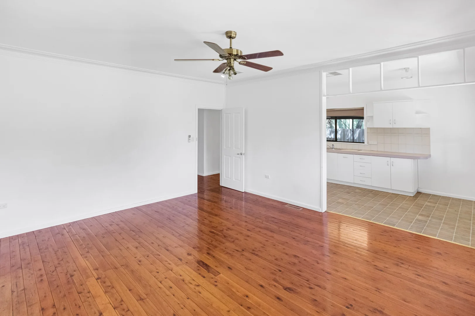 Additional image 4 of 44 Stanley Street, Kooringal NSW 2650