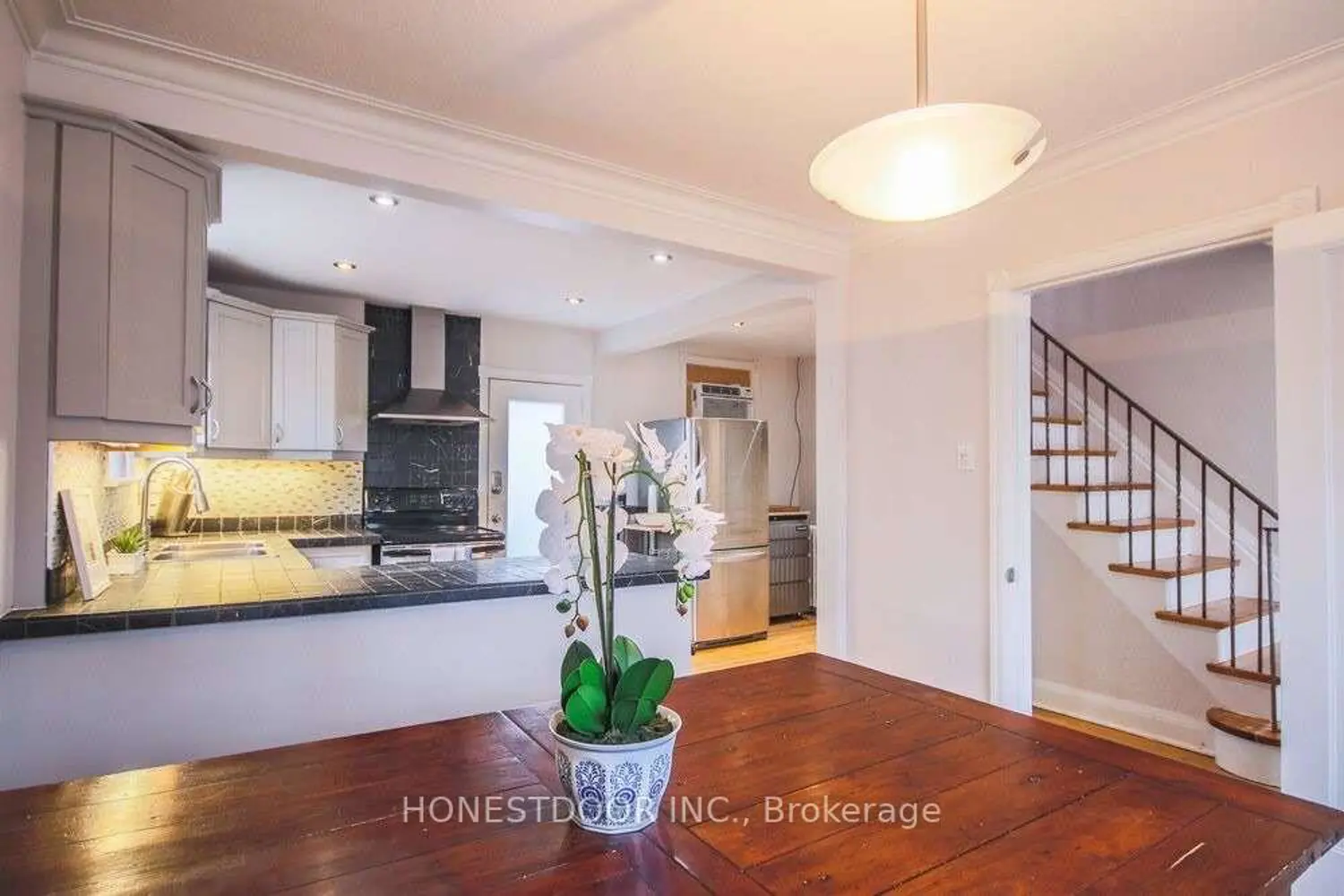 Additional image 12 of 1173 Broadview Avenue