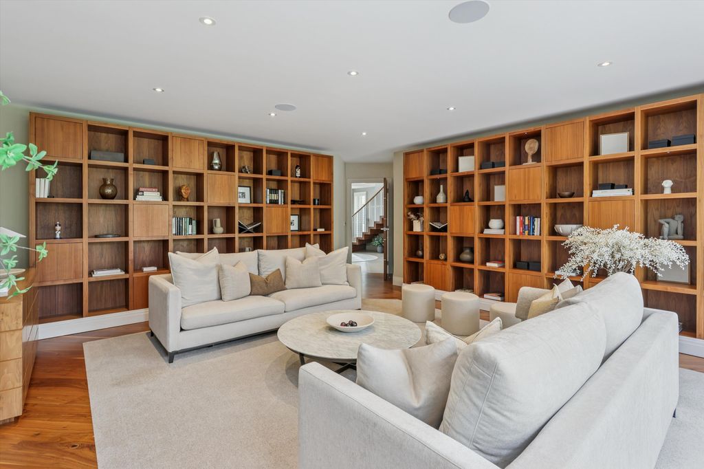 Additional image 4 of 6 bed detached house to rentFairbourne, Cobham, Surrey KT11