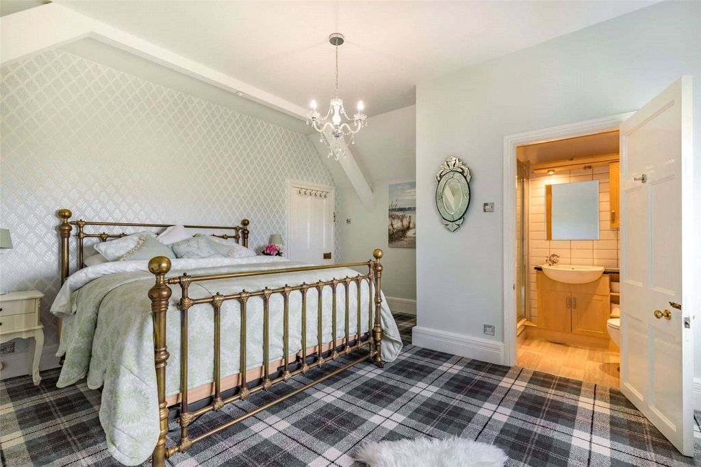 Additional image 14 of 5 bed semi-detached house to rentCurzon Park North, Chester CH4