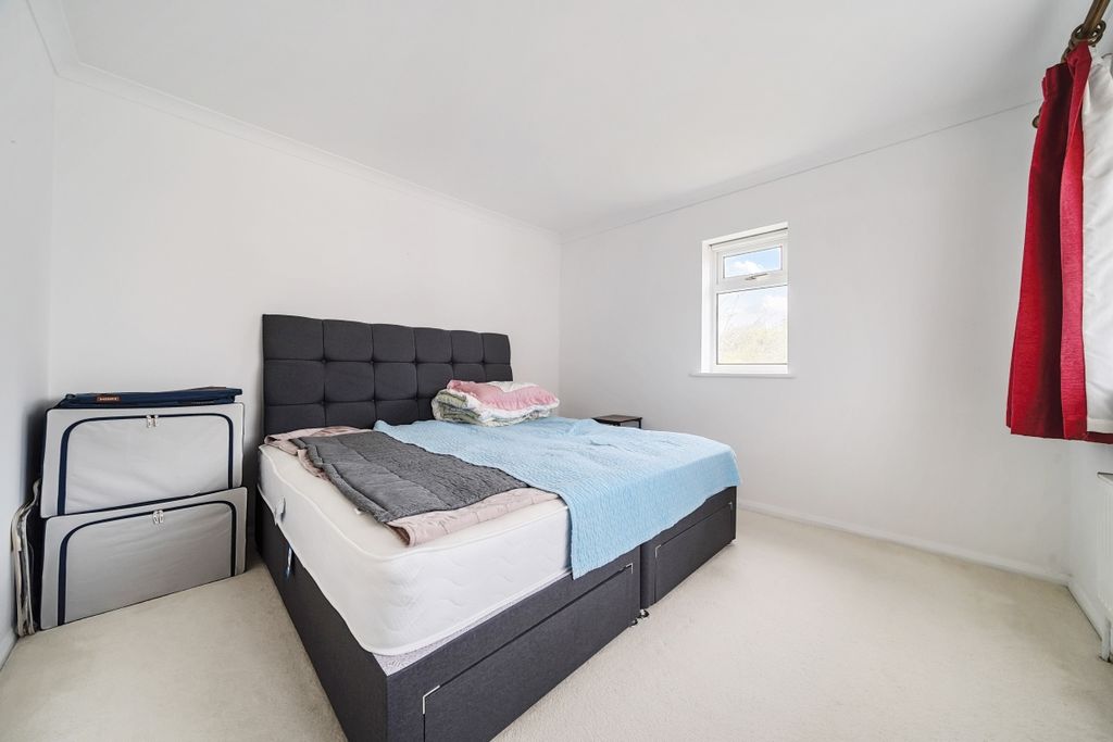 Additional image 7 of 4 bed detached house to rentHarlands Road, Haywards Heath RH16