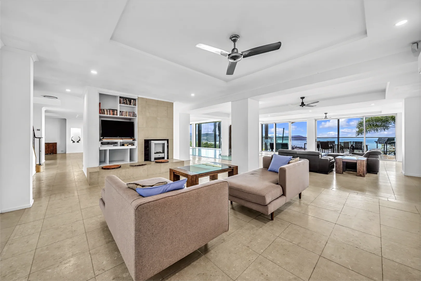 Additional image 4 of 88 Yachtsman Parade, Cannonvale QLD 4802