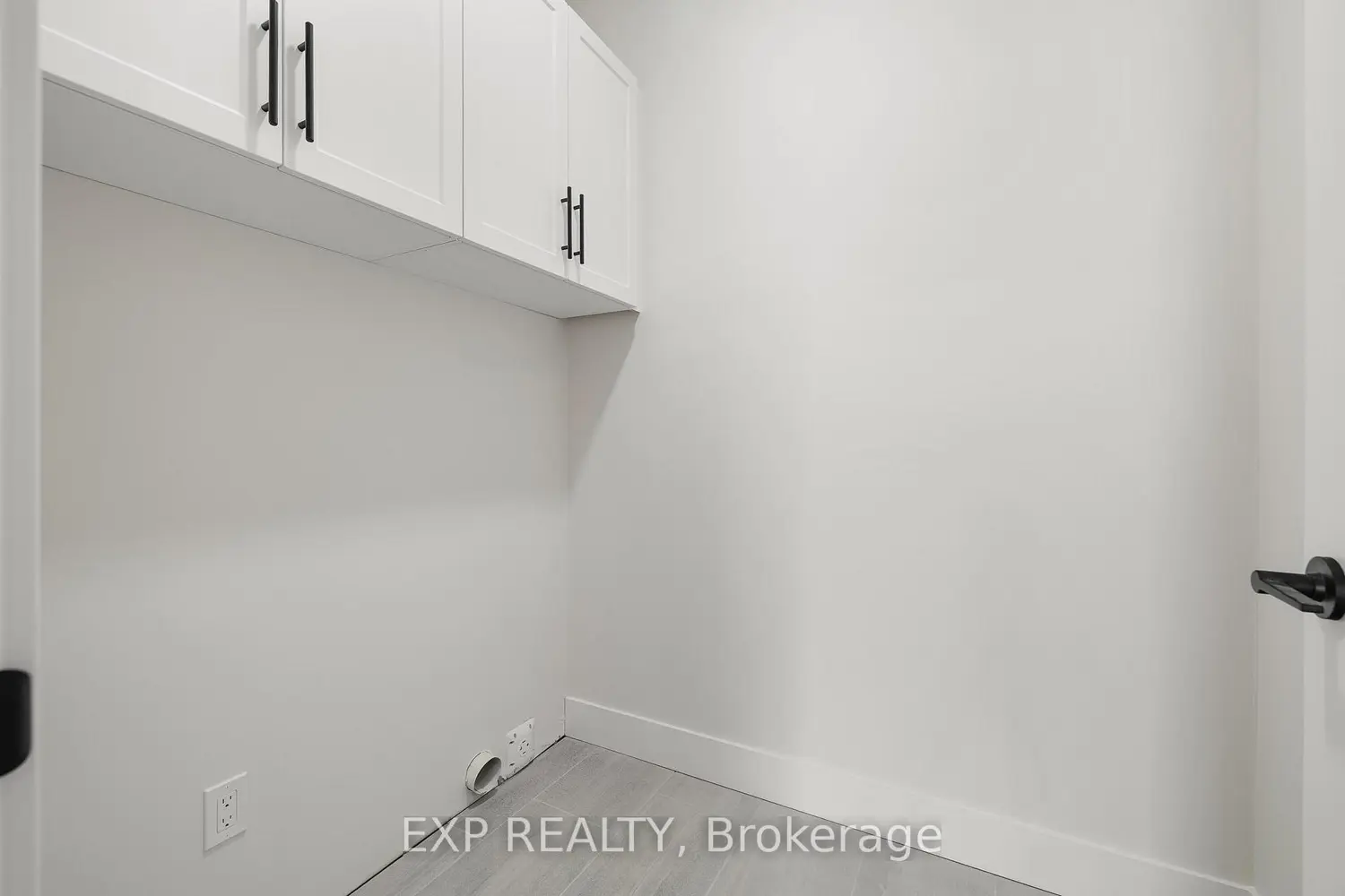 Additional image 13 of 12 Washington Street 102