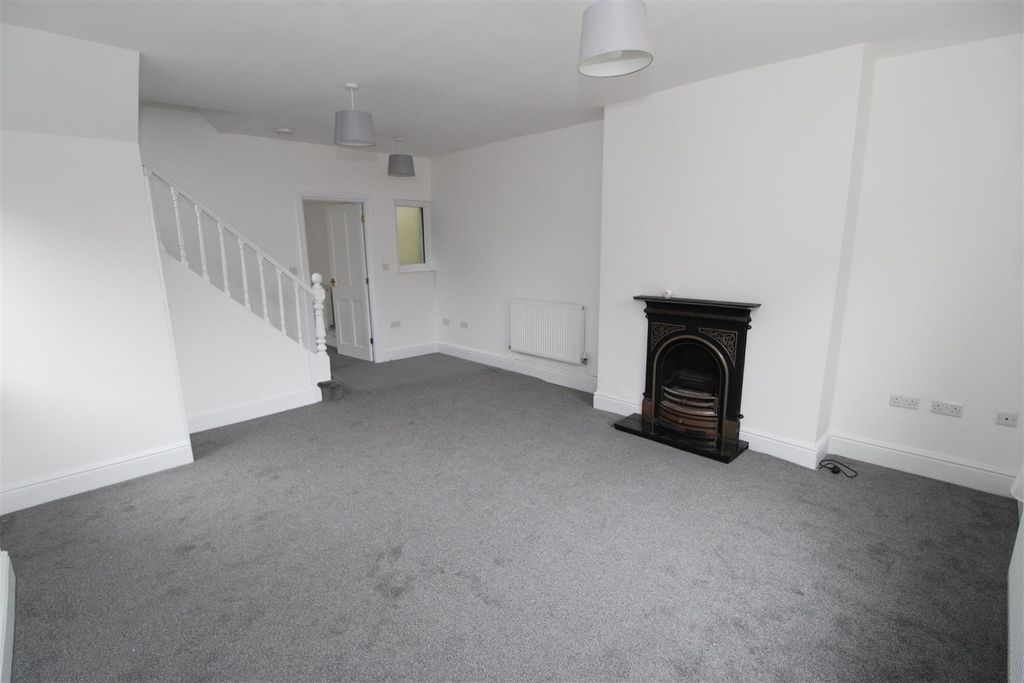 Additional image 3 of 2 bed semi-detached house to rentWoodbine Road, Blackwood NP12