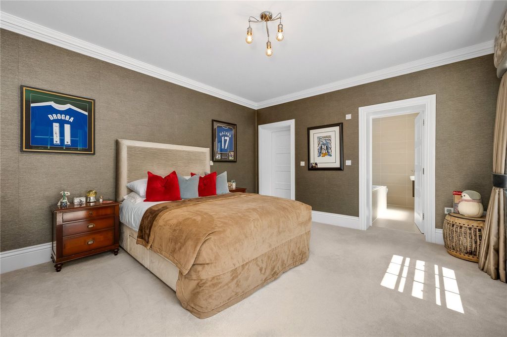 Additional image 12 of 6 bed detached house to rentBrockenhurst Road, Ascot, Berkshire SL5