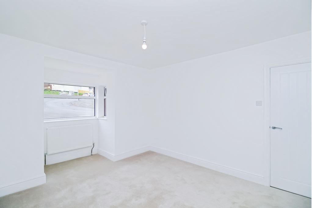 Additional image 7 of 4 bed bungalow to rentSt. Pauls Avenue, Barry CF62